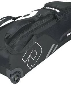 Demarini Momentum Wheeled Bag
